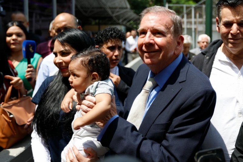 Cuentas en Instagram difunden información tendenciosa sobre Edmundo González Urrutia y la firma del acuerdo que quería imponer Elvis Amoroso