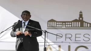 Diez partidos de Sudáfrica acuerdan formar gobierno de unidad nacional
