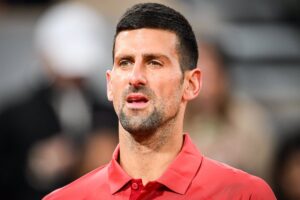 Djokovic se retira de Roland Garros por lesión