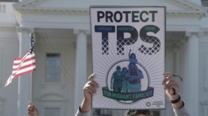EEUU renovó los permisos de trabajo para los migrantes de estos países con TPS - AlbertoNews