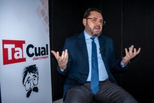 Ecarri desafía a Maduro a comportarse como demócrata