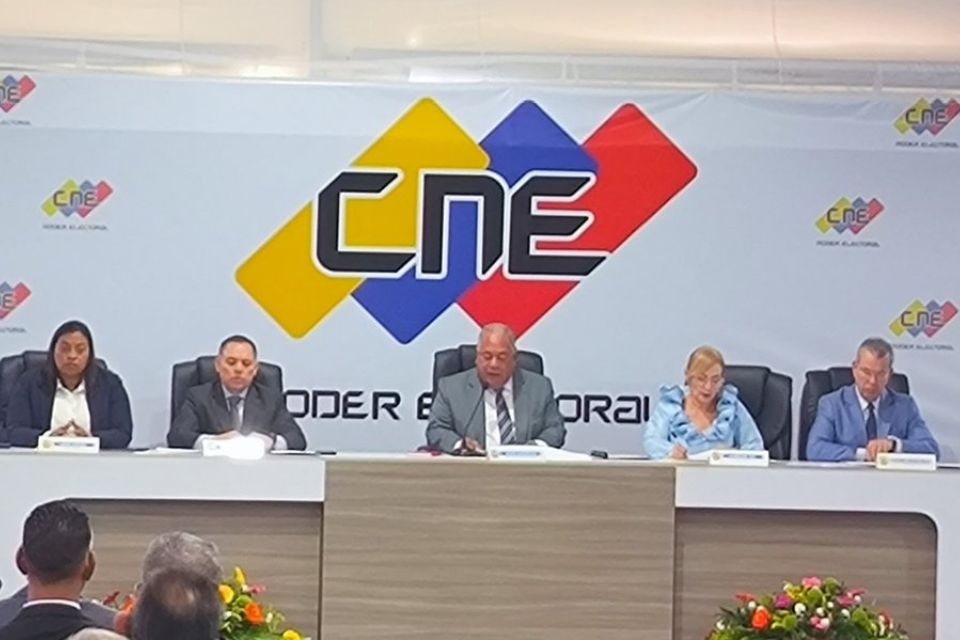 CNE firma de acuerdo