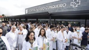 El Congreso prioriza que los MIR de cuarto año pasen consulta este verano, pese a la oposición del Gobierno
