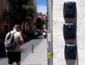 El Gobierno valora modificar la Ley de Propiedad Horizontal para vetar los pisos turísticos en los vecindarios
