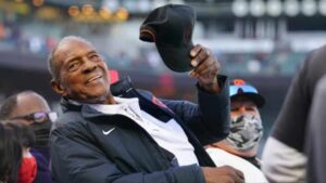 El béisbol lamenta la partida física de Willie Mays - Yvke Mundial