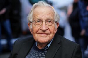 El intelectual Noam Chomsky es dado de alta de un hospital de São Paulo - AlbertoNews