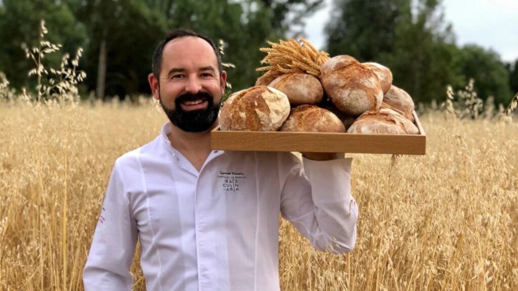 El restaurante de alta cocina manchega en un pueblo de 30 habitantes con un pase exclusivo dedicado a sus panes
