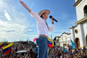 El “tsunami de gente” que acompañó a María Corina Machado en Táchira, gobernado por el chavista Freddy Bernal (+Fotos y videos)