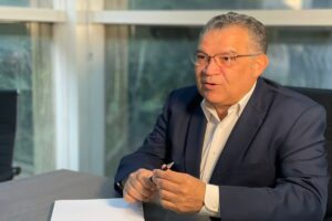 Enrique Márquez propone recuperar el dinero "robado" por corrupción