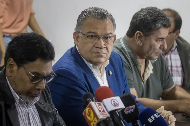 Enrique Márquez recibe el apoyo del PCV para las elecciones presidenciales del 28-Jul