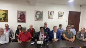 Enrique Márquez recibe el apoyo del Partido Comunista de Venezuela para las elecciones presidenciales de 2024