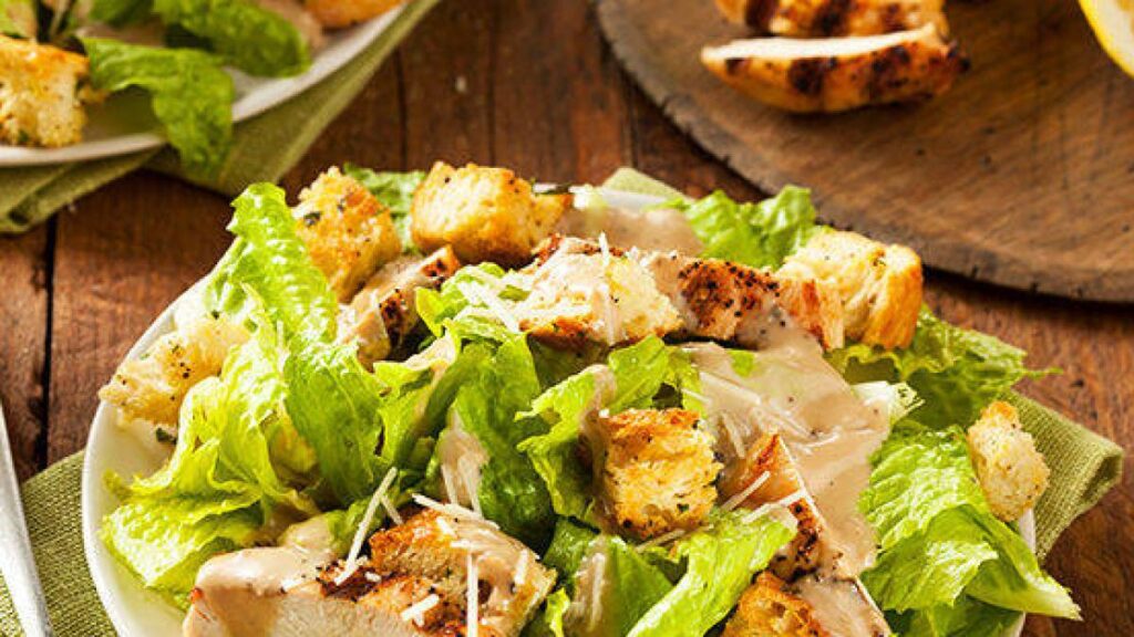 Este es el origen y la celebración de la deliciosa y muy famosa ensalada César… o 'Ceasar'
