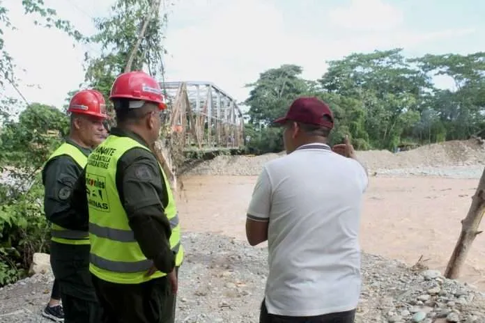 Estiman restablecer paso entre Barinas y Táchira en 72 horas