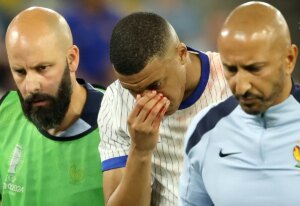 Eurocopa 2024: Del "¿cómo está Mbappé?" al "¿ideas para máscaras?": la noche del miedo para Francia