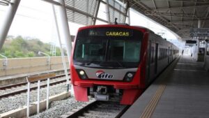 Ferrocarril Caracas-Miranda funcionará con vía única este domingo