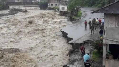 Fuertes lluvias en Ecuador dejan 18 muertos y 28 heridos