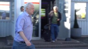 Fundador de WikiLeaks, Julian Assange llegó a Tailandia