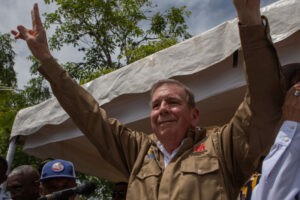 González Urrutia se comprometió a "cambiar Venezuela" durante reunión con trabajadores de empresas básicas