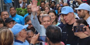 González asistirá a Bolívar para reunirse con trabajadores