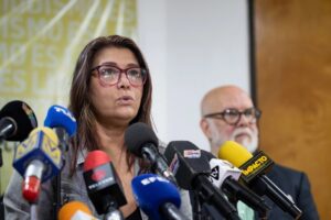 Gremio periodístico exige que se le permita el acceso a los reporteros a los centros electorales durante las presidenciales