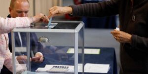Incidentes y fuerte participación electoral en Francia con una subida de más de siete puntos al mediodía