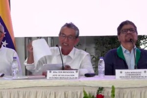 Iván Márquez reaparece en Caracas para los diálogos de paz del Gobierno de Petro