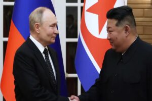 Kim Jong-un firma con Vladimir Putin un acuerdo estratégico