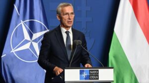 La OTAN sopesa desplegar más armas nucleares, según su secretario general