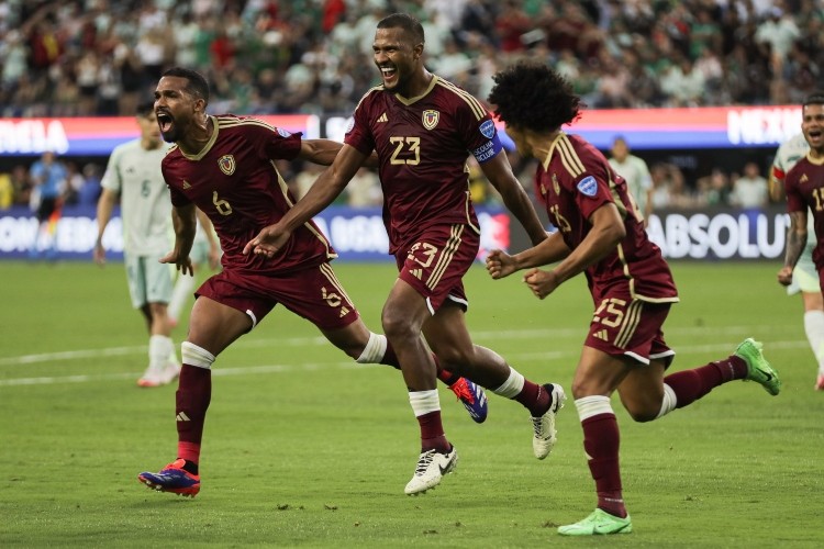 La Vinotinto destruyó a México y clasificó a Cuartos