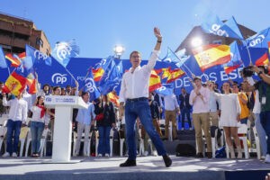 La oposición conservadora gana las europeas en España con ligera ventaja sobre el PSOE - AlbertoNews