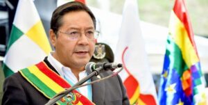 Luis Arce desmiente relación cercana con el jefe militar