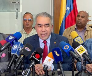 Luis Eduardo Martínez pide al CNE firmar el acuerdo para reconocer los resultados