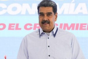 Maduro lidera intención de voto con 55%, según Hinterlaces
