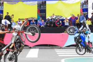 Maduro promueve las “Motopiruetas” como Deporte Nacional y aboga por el fin de la discriminación