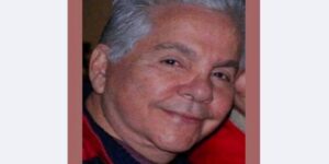 Murió el animador César González