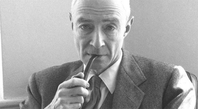 Oppenheimer se disculpó ante víctimas de la bomba atómica