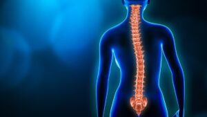 Por qué el verano es la mejor época para detectar casos de escoliosis