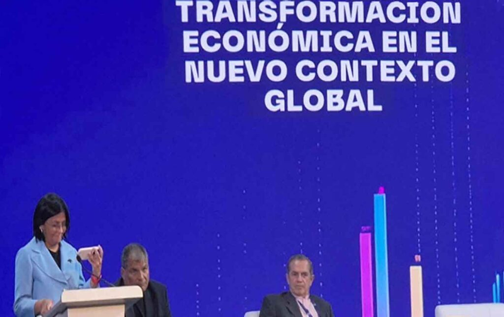 Presidente Maduro participa en 2º Seminario de Desarrollo Económico |