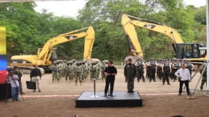 Presidente ecuatoriano inicia construcción de cárcel de máxima seguridad
