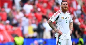 Quién es Martin Ádám, el delantero húngaro que desató las críticas por su físico y que se ha convertido en un ‘protegido’ de los aficionados