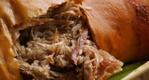 Restaurantes en Bogotá harán festival de lechona en Colombia en puente de junio