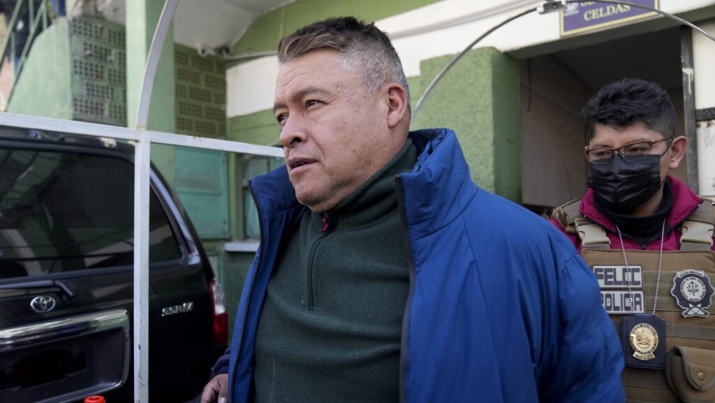 Trasladan al excomandante del Ejército de Bolivia Zúñiga a una nueva cárcel por "razones de seguridad" - AlbertoNews