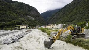 Tres personas desaparecidas por inundaciones en el sur de Suiza