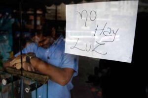 Varias zonas del país reportan fallas eléctricas este #21Jun