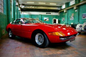 Vender un Ferrari es fácil cuando no es tuyo. Un famoso mecánico irá a la cárcel por vender los coches de sus clientes