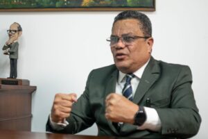 Venezuela no es la finca de un partido político