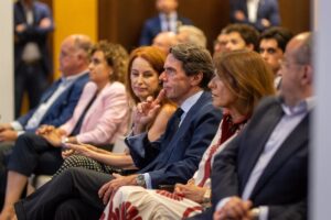 el Pacto del Majestic no fue "una carta feudal para intercambiar investidura por impunidad"