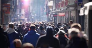 ¿Tienen rasgos en común las personas que creen en teorías conspirativas?