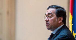 Albares y su homólogo británico David Lammy acuerdan "trabajar desde ya" para lograr el acuerdo sobre Gibraltar