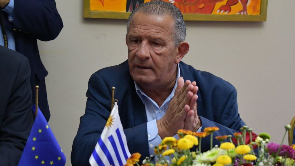 Siguen las dudas por la sucesión en Artigas y el Frente Amplio habla de crisis institucional